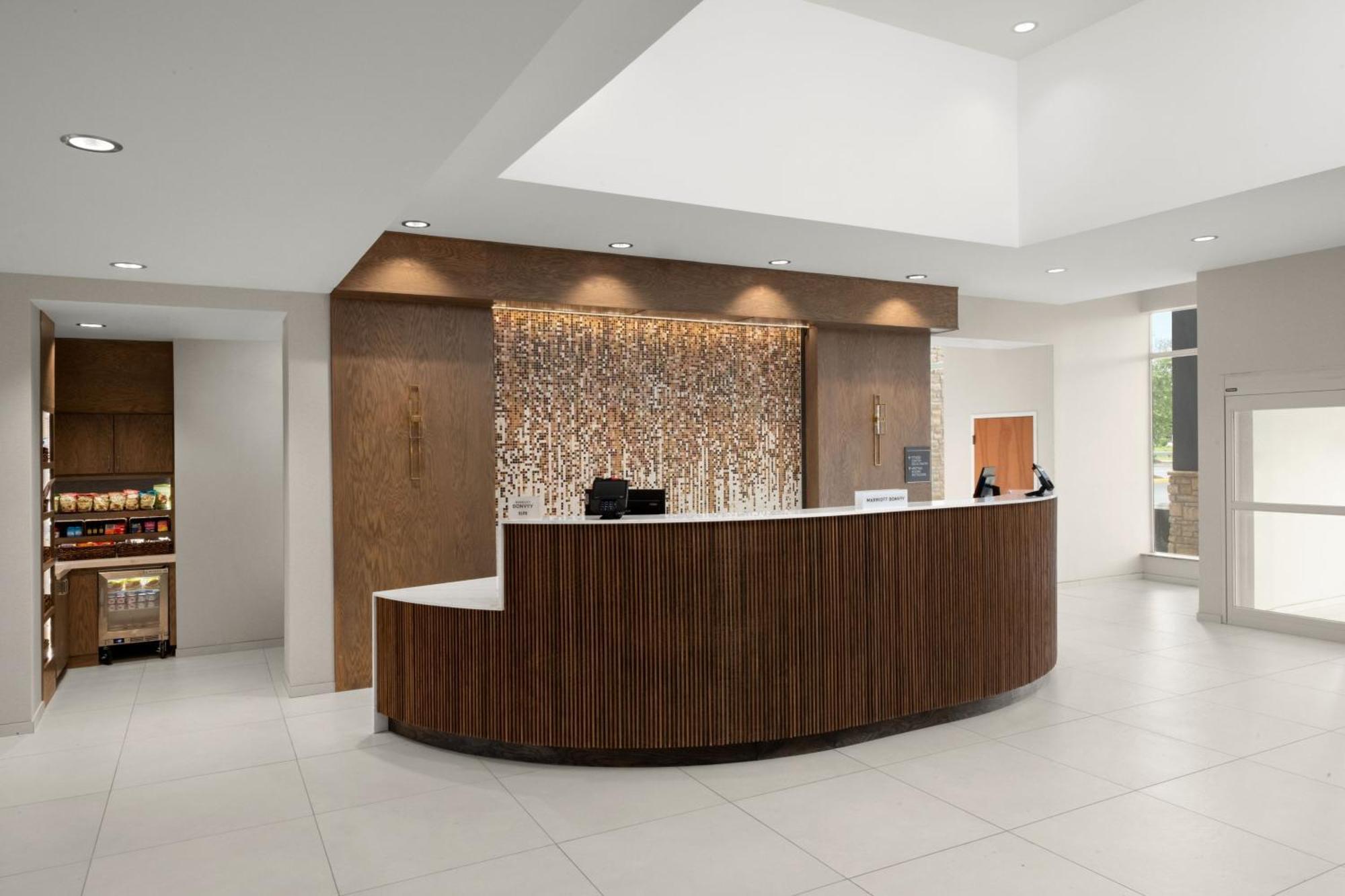 Delta Hotels By Marriott Colonial Heights Buitenkant foto