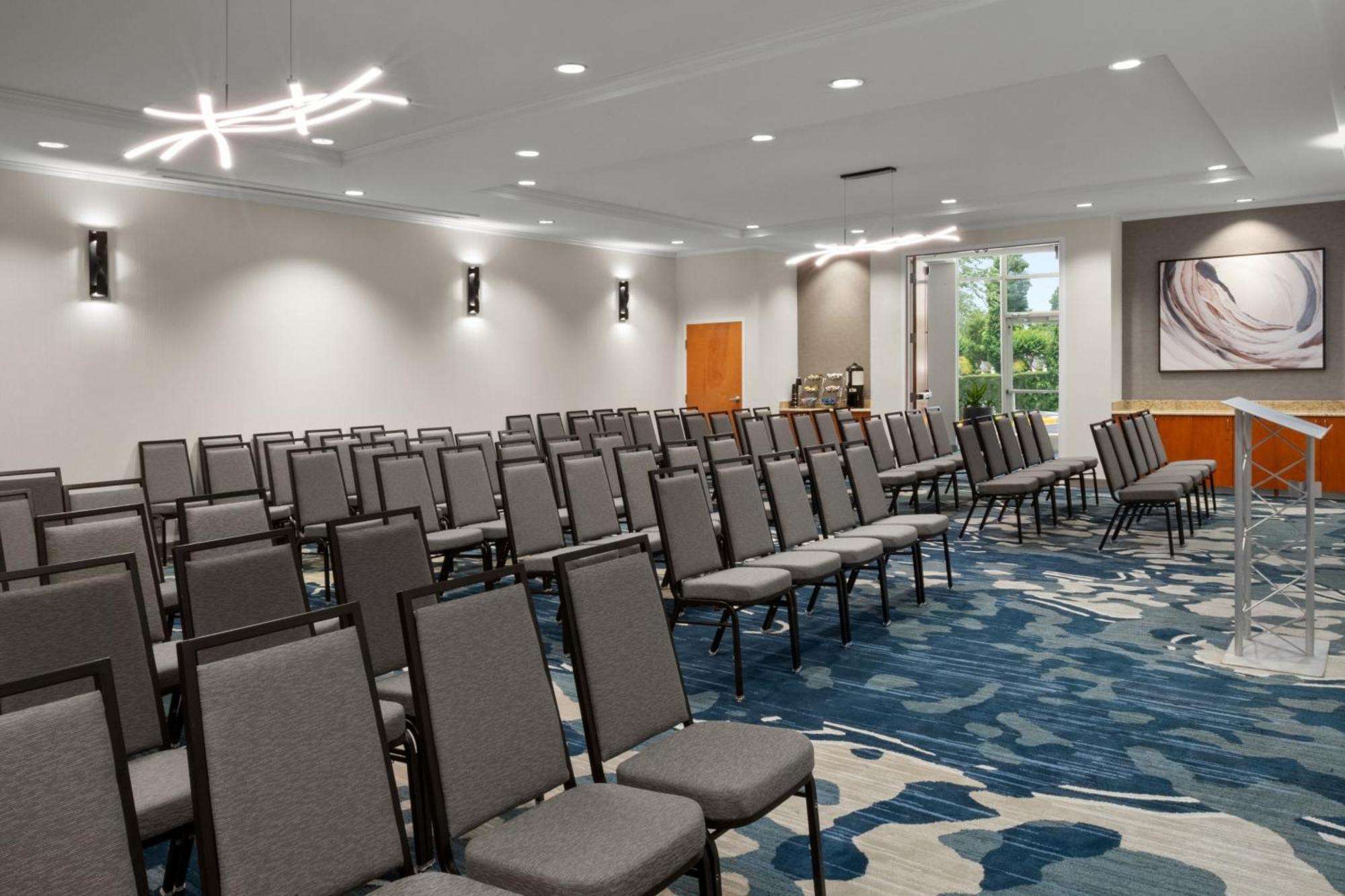 Delta Hotels By Marriott Colonial Heights Buitenkant foto